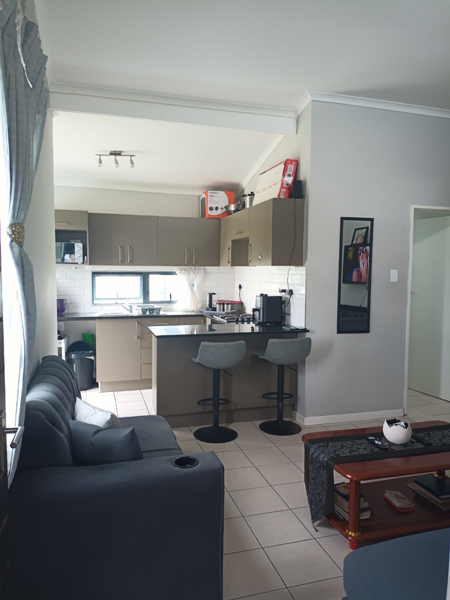 2 Bedroom Property for Sale in Parsonsvlei Eastern Cape
